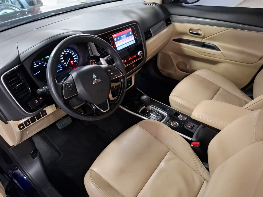 mitsubishi outlander 3.0 mivec v6 gasolina hpe-s awd automatico 4p 2020 mitsubishi outlander 3.0 mivec v6 gasolina hpe-s awd automatico 4p 2020