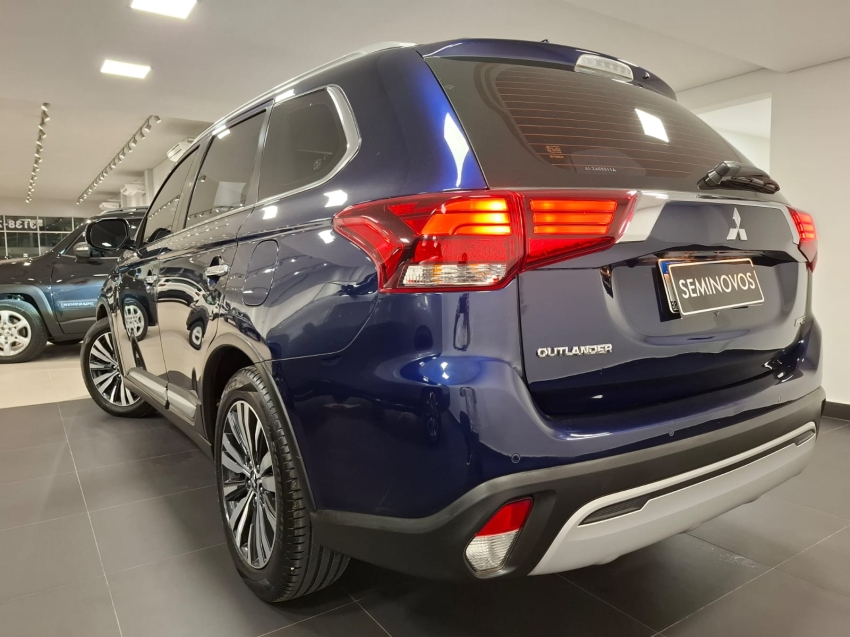 mitsubishi outlander 3.0 mivec v6 gasolina hpe-s awd automatico 4p 2020 mitsubishi outlander 3.0 mivec v6 gasolina hpe-s awd automatico 4p 2020