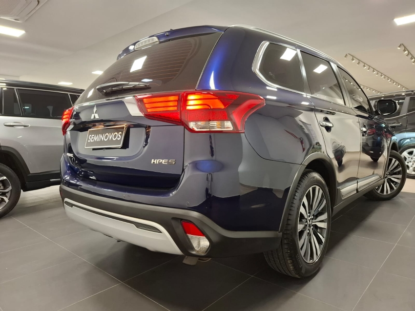 mitsubishi outlander 3.0 mivec v6 gasolina hpe-s awd automatico 4p 2020 mitsubishi outlander 3.0 mivec v6 gasolina hpe-s awd automatico 4p 2020