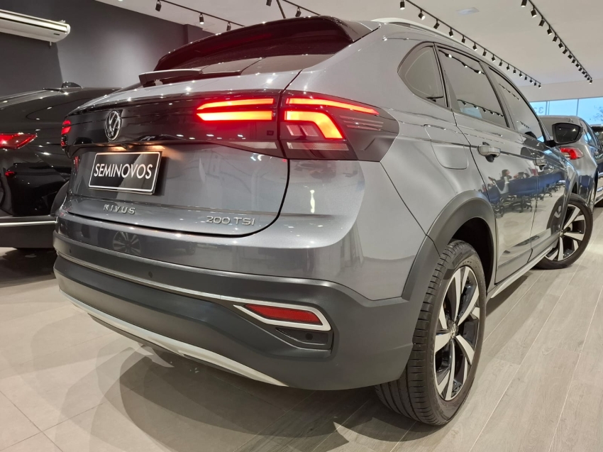 volkswagen nivus 1.0 200 tsi total flex highline automatico 4p 20222