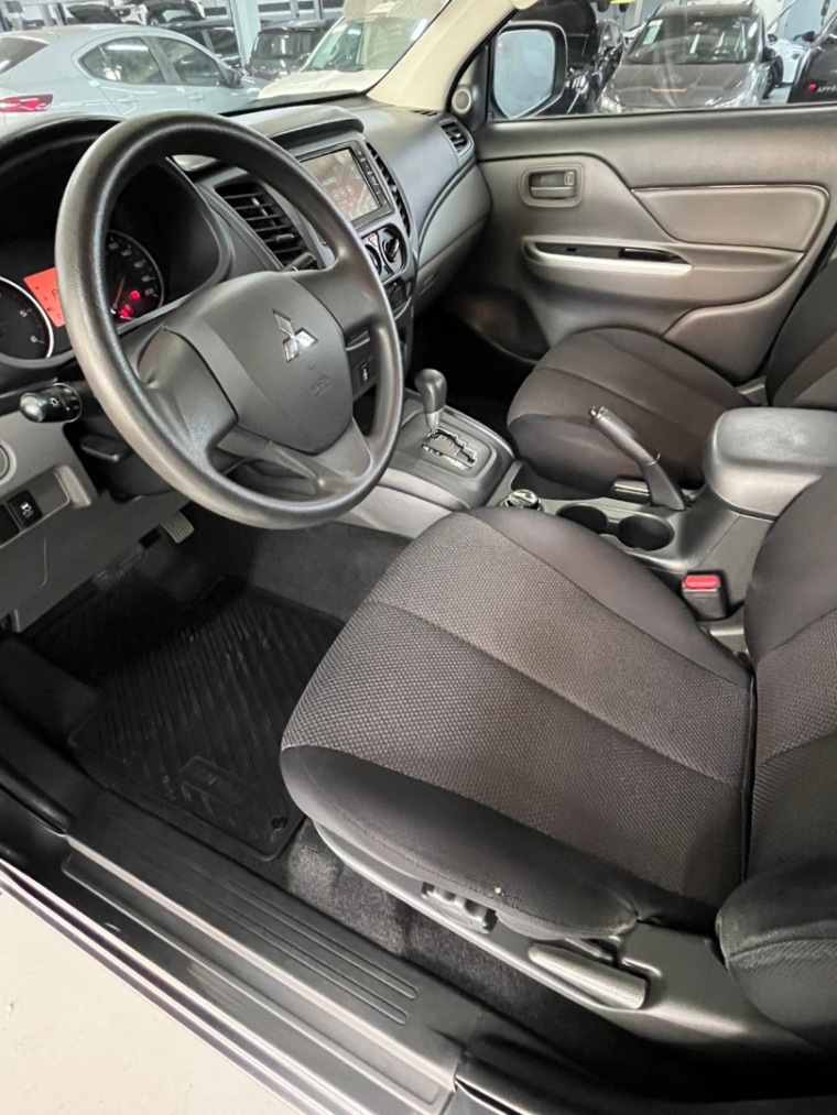 mitsubishi l200 triton 2.4 16v turbo diesel sport gls cd 4p 4x4 automatico 20205