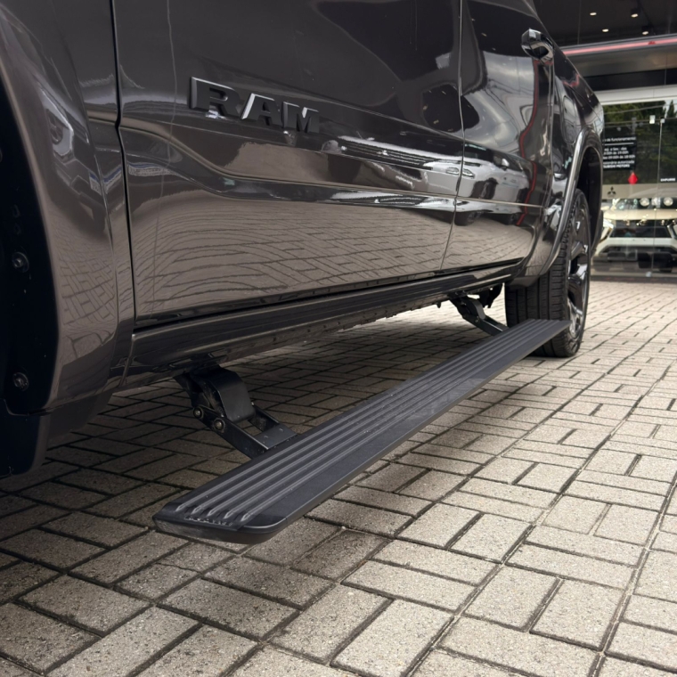 ram 1500 5.7 v8 gasolina limited night edition cd 4x4 automatico 4p 202412