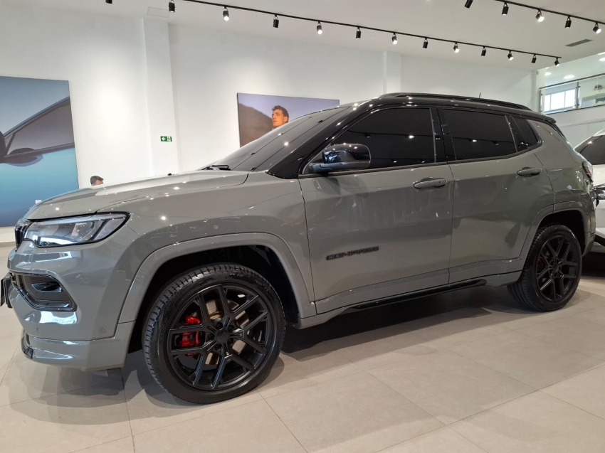 jeep compass 2.0 hurricane 4 turbo gasolina blackhawk at9 4p automatico 20251