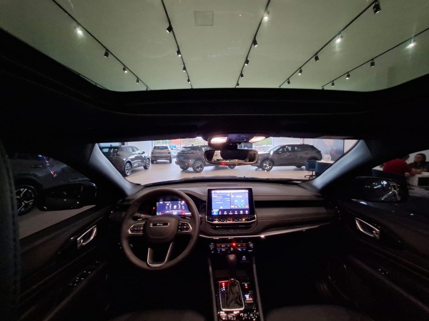 jeep compass 2.0 hurricane 4 turbo gasolina blackhawk at9 4p automatico 202511