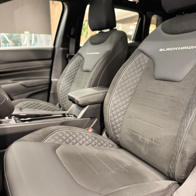 jeep compass 2.0 hurricane 4 turbo gasolina blackhawk at9 4p automatico 202616