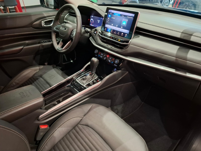 jeep commander 1.3 t270 turbo flex longitude at6 4p automatico 20256