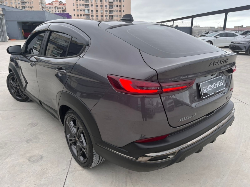 fiat fastback 1.3 turbo 270 flex limited edition at6 4p automatico 20233