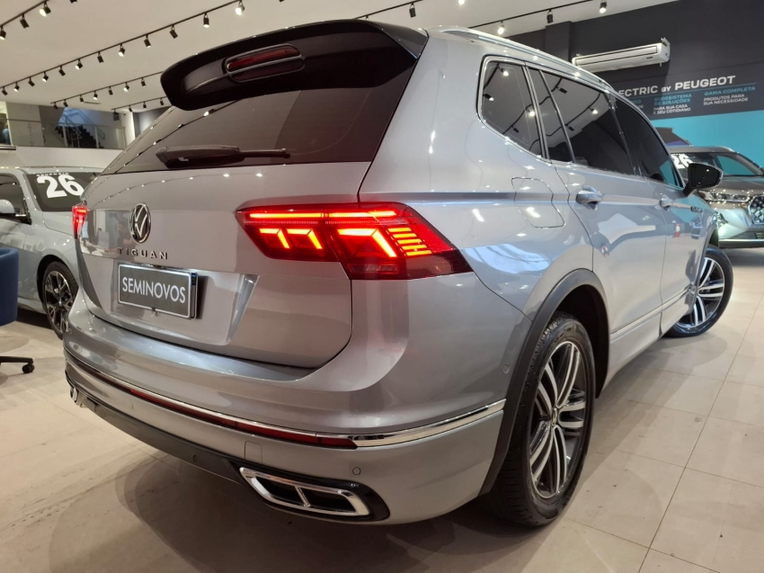 volkswagen tiguan 2.0 300 tsi gasolina allspace r-line automatico 4p 20241