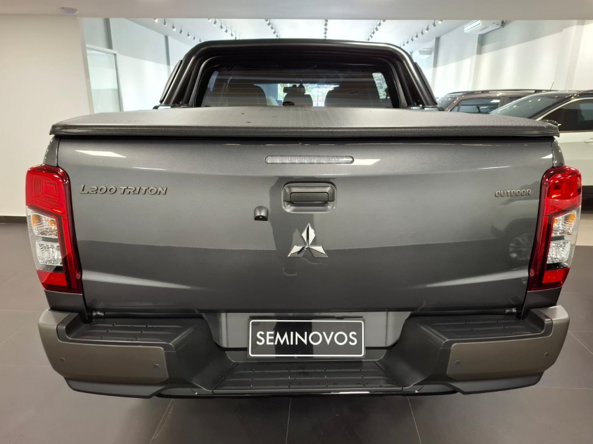 mitsubishi l200 triton 2.4 16v turbo diesel sport outdoor plus cd 4p 4x4 automatico 2025 mitsubishi l200 triton 2.4 16v turbo diesel sport outdoor plus cd 4p 4x4 automatico 2025