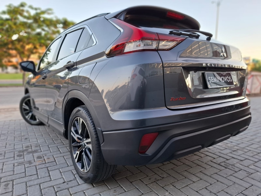 mitsubishi eclipse cross 1.5 mivec turbo gasolina gls cvt 4p automatico 2023 mitsubishi eclipse cross 1.5 mivec turbo gasolina gls cvt 4p automatico 2023