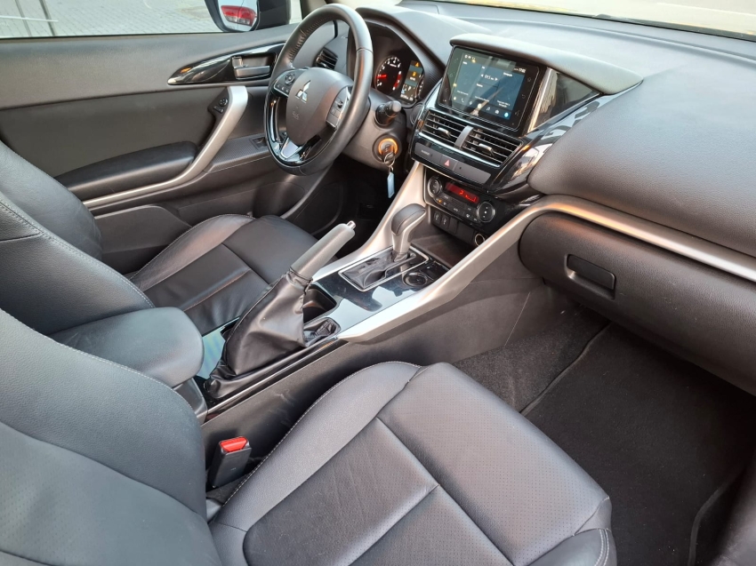 mitsubishi eclipse cross 1.5 mivec turbo gasolina gls cvt 4p automatico 2023 mitsubishi eclipse cross 1.5 mivec turbo gasolina gls cvt 4p automatico 2023