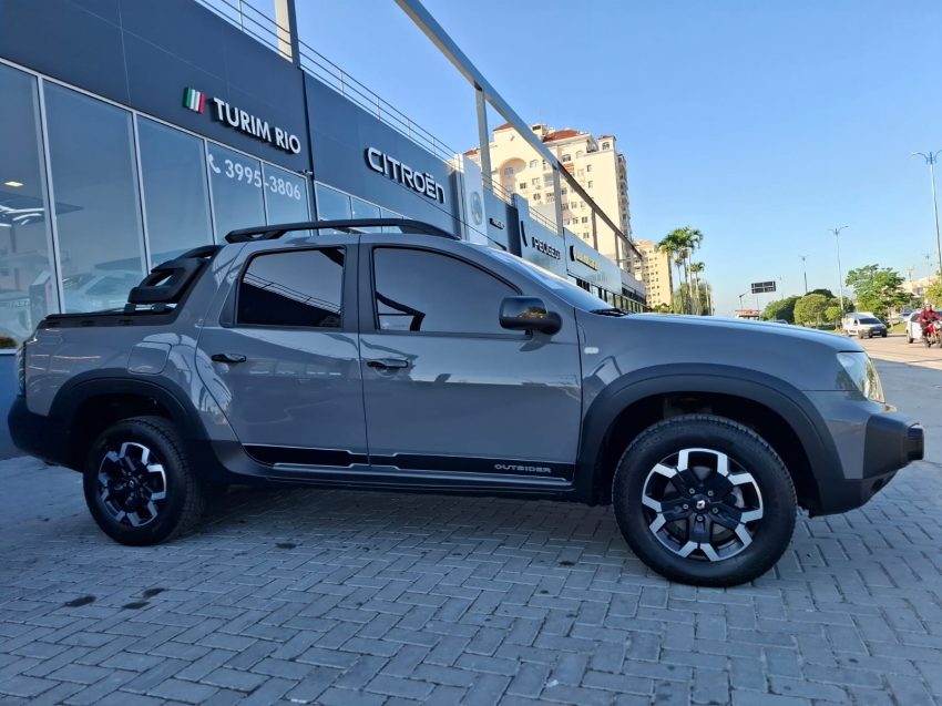 renault oroch 1.3 tce flex outsider x-tronic 4p automatico 2024 renault oroch 1.3 tce flex outsider x-tronic 4p automatico 2024