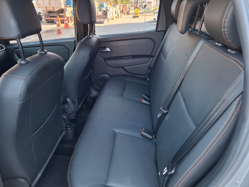 renault oroch 1.3 tce flex outsider x-tronic 4p automatico 2024 renault oroch 1.3 tce flex outsider x-tronic 4p automatico 2024
