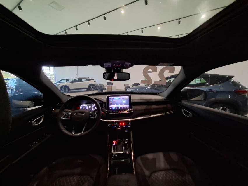 jeep commander 1.3 t270 turbo flex overland at6 4p automatico 2022 jeep commander 1.3 t270 turbo flex overland at6 4p automatico 2022