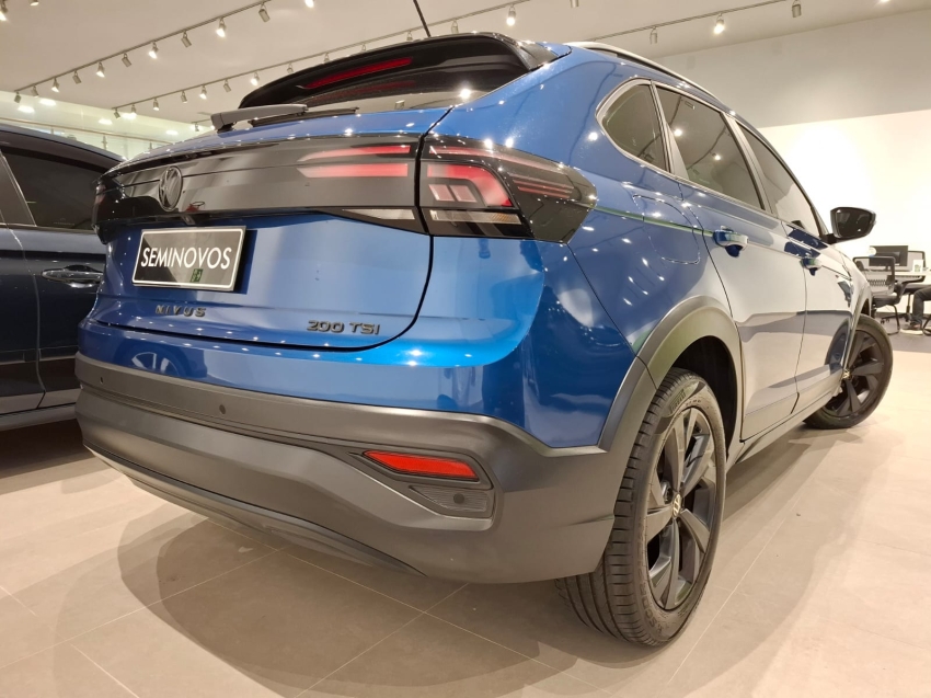 volkswagen nivus 1.0 200 tsi total flex highline automatico 4p 20232