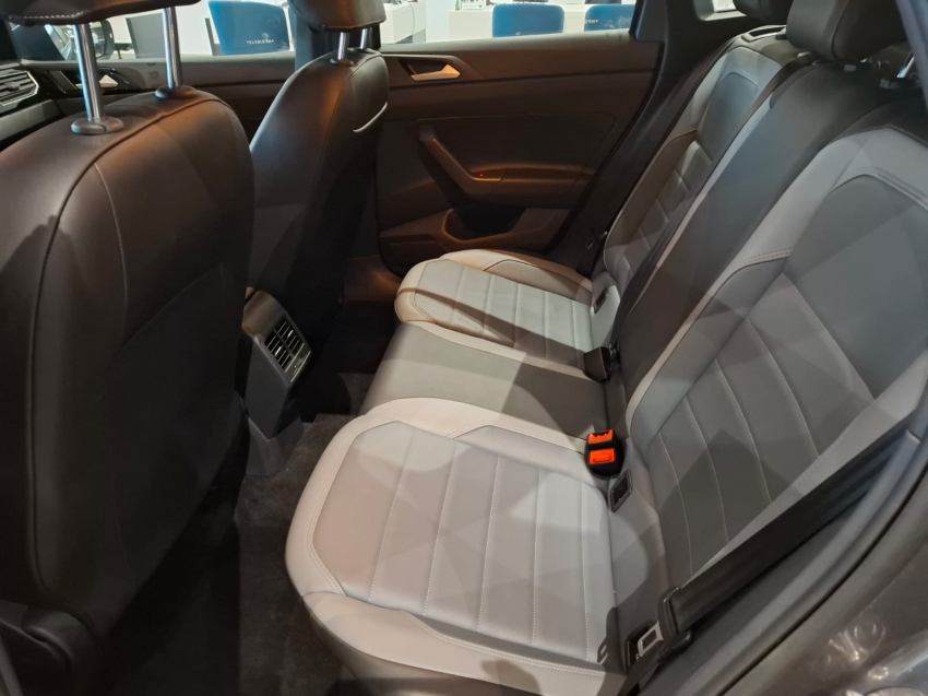 volkswagen nivus 1.0 200 tsi total flex highline automatico 4p 20229