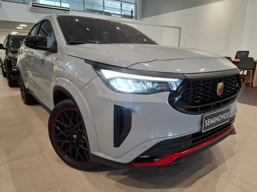 fiat fastback 1.3 turbo 270 flex abarth at6 4p automatico 20256