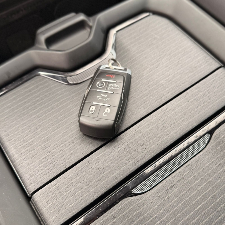 ram 1500 5.7 v8 gasolina limited night edition cd 4x4 automatico 4p 202427