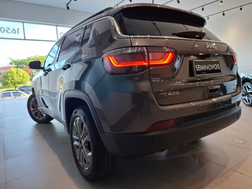 jeep compass 1.3 t270 turbo flex longitude at6 diesel 4p automatico 20235