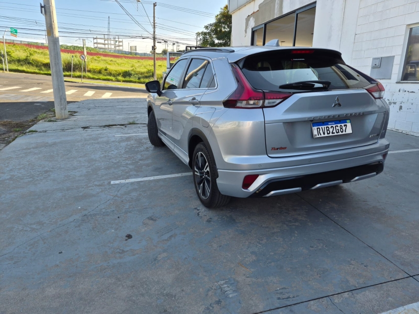 mitsubishi eclipse cross 1.5 mivec turbo gasolina hpe-s cvt 1.6 4p automatico 20232