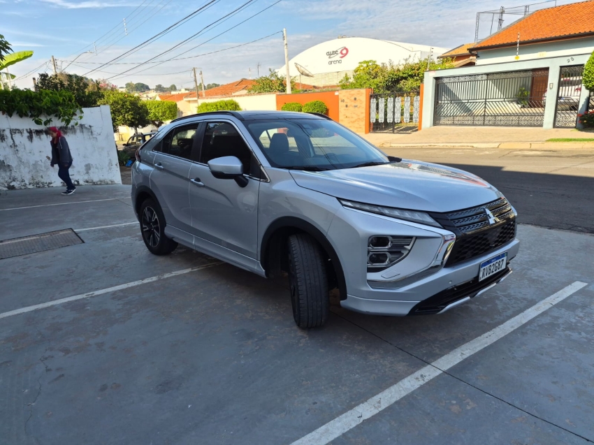 mitsubishi eclipse cross 1.5 mivec turbo gasolina hpe-s cvt 1.6 4p automatico 20234
