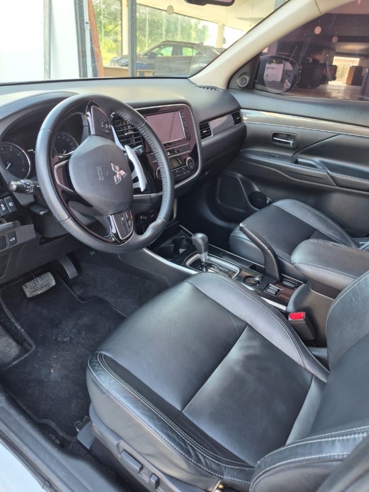 mitsubishi outlander 2.0 mivec gasolina hpe automatico 1.6 4p 20195