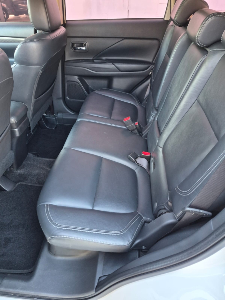 mitsubishi outlander 2.0 mivec gasolina hpe automatico 1.6 4p 20194