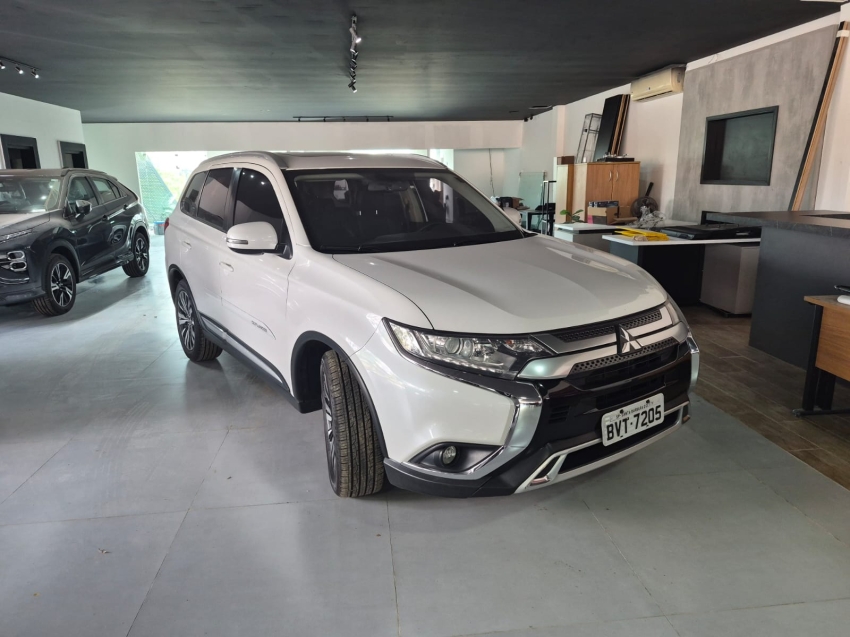 mitsubishi outlander 2.0 mivec gasolina hpe automatico 4p 20195