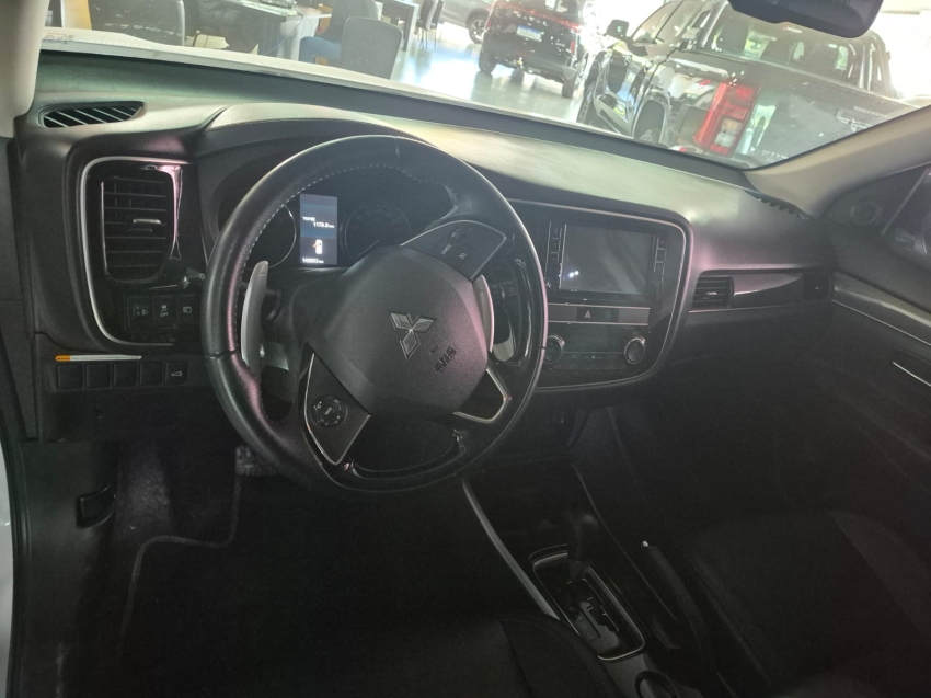 mitsubishi outlander 2.0 mivec gasolina hpe automatico 4p 20194