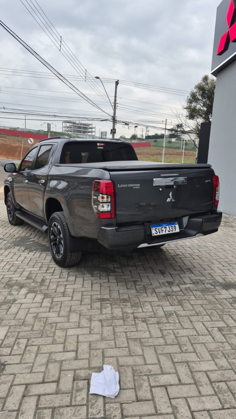 mitsubishi l200 triton 2.4 16v turbo diesel sport hpe cd 4p 4x4 automatico 20243