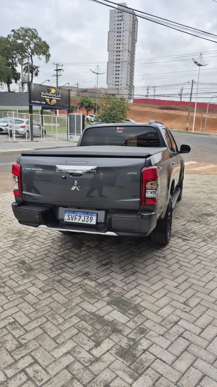 mitsubishi l200 triton 2.4 16v turbo diesel sport hpe cd 4p 4x4 automatico 20244