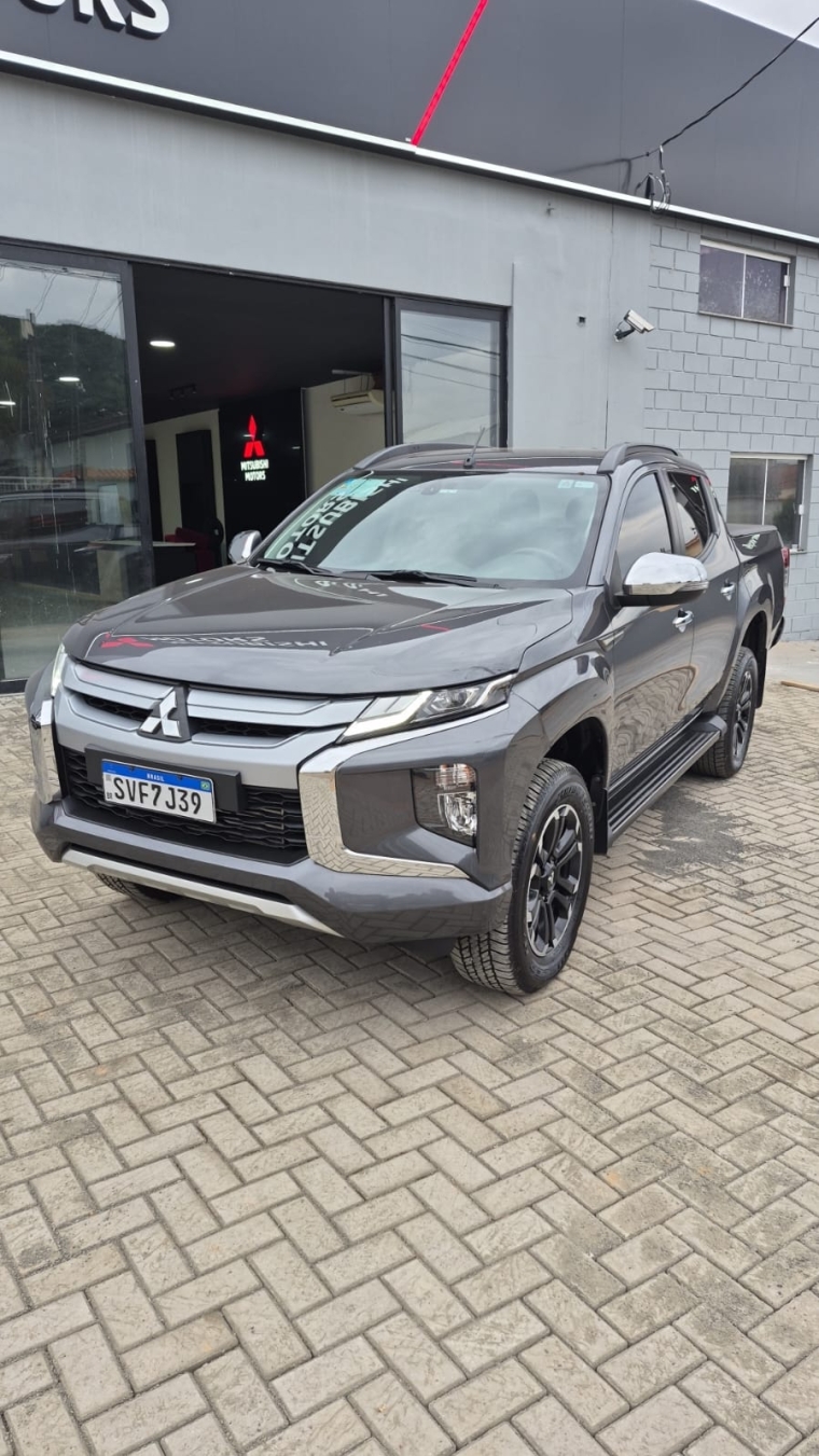 mitsubishi l200 triton 2.4 16v turbo diesel sport hpe cd 4p 4x4 automatico 20242