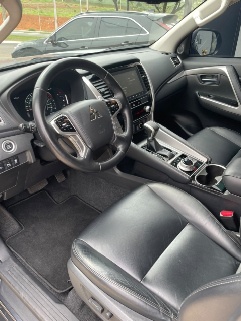 mitsubishi pajero sport 2.4 16v mivec turbo diesel hpe-s awd automatico 4p 20228