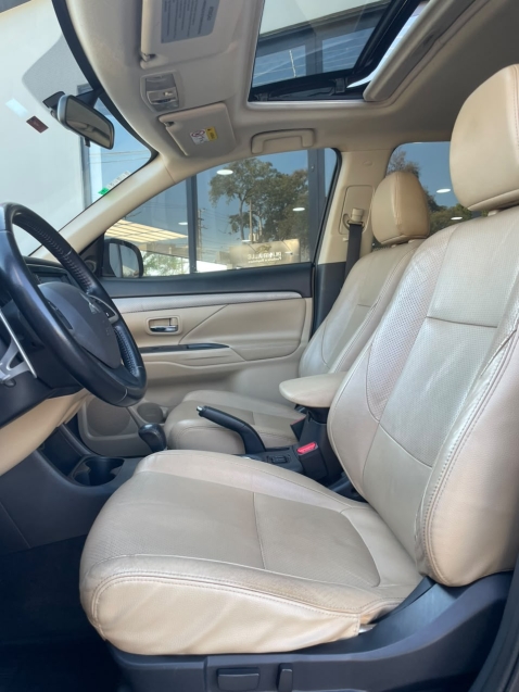 mitsubishi outlander 3.0 gt 4x4 v6 24v gasolina 4p automatico 20156