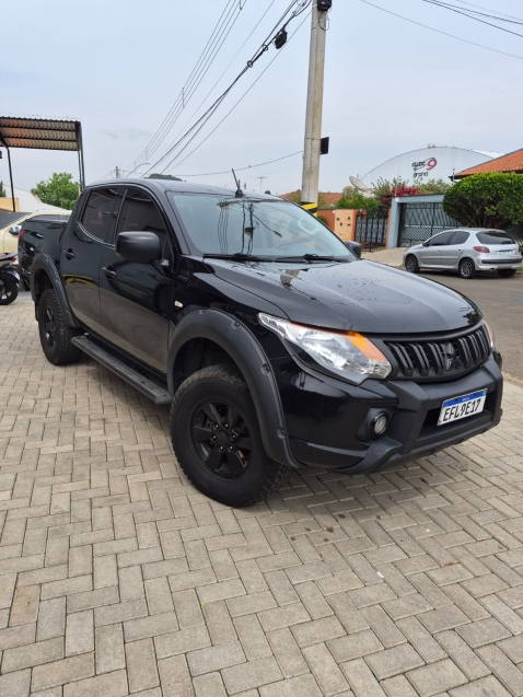 mitsubishi l200 triton 2.4 16v turbo diesel sport glx outdoor cd 4p 4x4 manual 20203