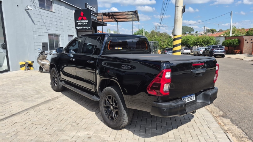 toyota hilux 2.8 d-4d turbo diesel cd srv 4x4 automatico 4p 20224