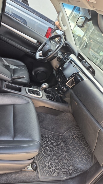 toyota hilux 2.8 d-4d turbo diesel cd srv 4x4 automatico 4p 20225
