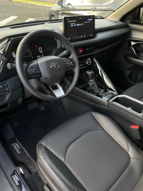 toyota yaris cross 1.5 vvt-i flex xrx cvt 4p automatico 202610