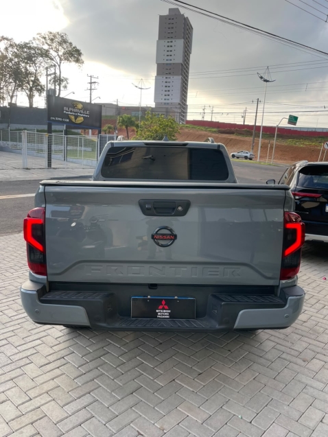 nissan frontier 2.3 16v turbo diesel pro4x cd 4x4 automatico 2.4 4p 20236