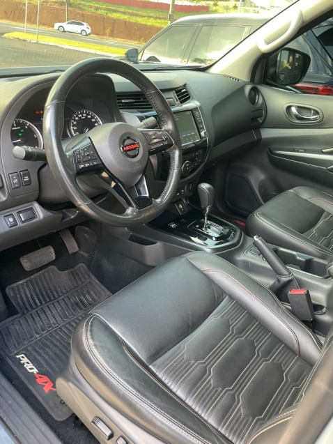 nissan frontier 2.3 16v turbo diesel pro4x cd 4x4 automatico 2.4 4p 20238