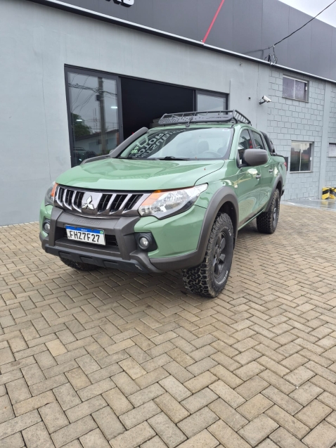 mitsubishi l200 triton 2.4 16v turbo diesel savana gls cd 4x4 automatico 4p 20222
