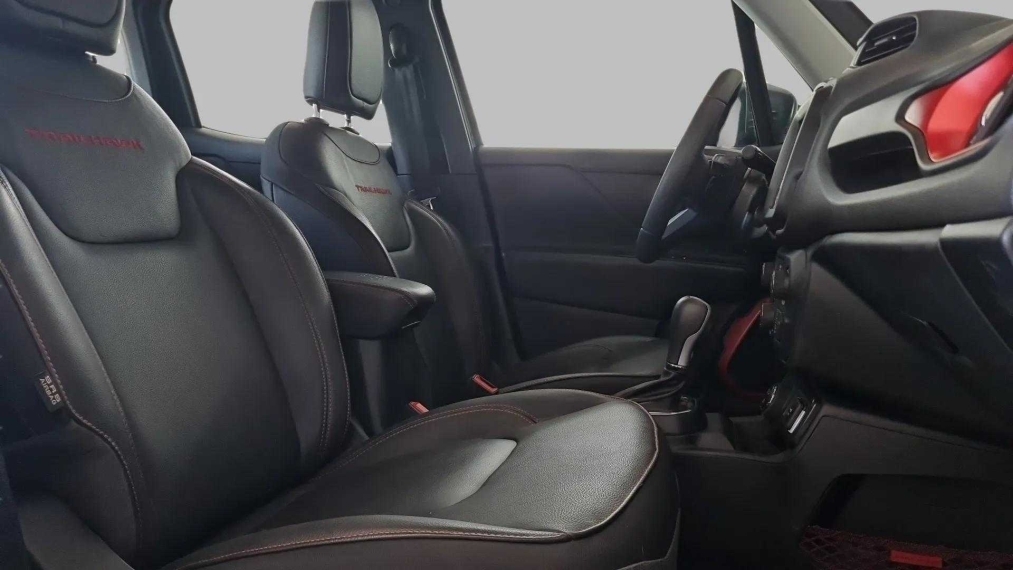 jeep renegade 1.3 t270 turbo flex trailhawk 4x4 at9.