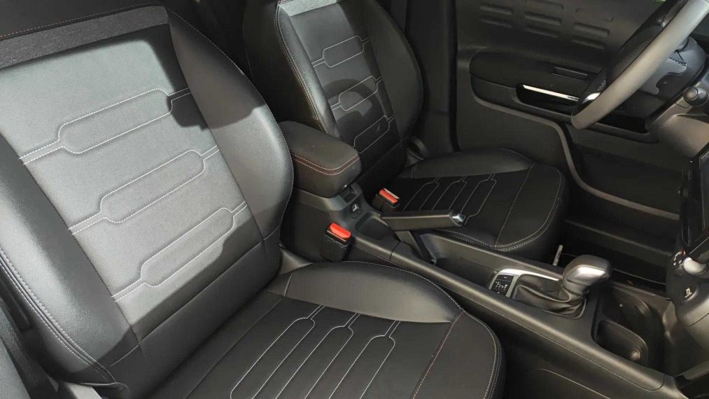 citroen c4 cactus 1.6 thp flex noir eat6