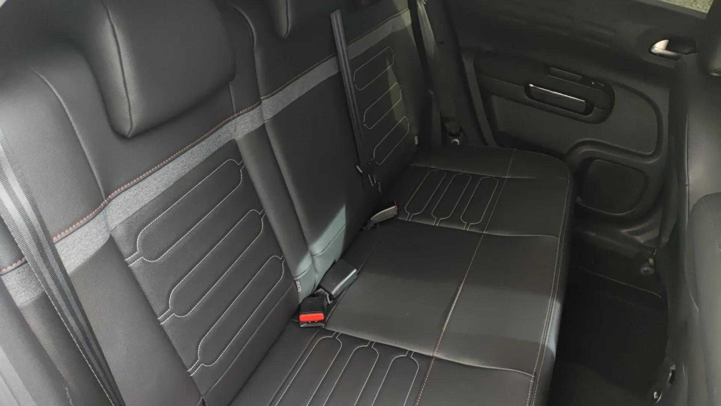 citroen c4 cactus 1.6 thp flex noir eat6