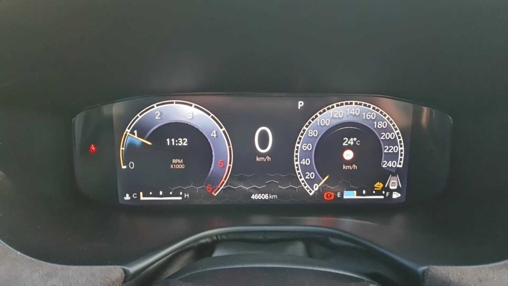 jeep commander 2.0 td380 turbo diesel overland at9.
