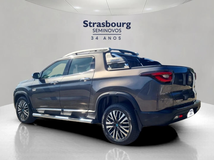 fiat toro 2.0 16v turbo diesel ranch 4wd at9 1.9 4p automatico 2025