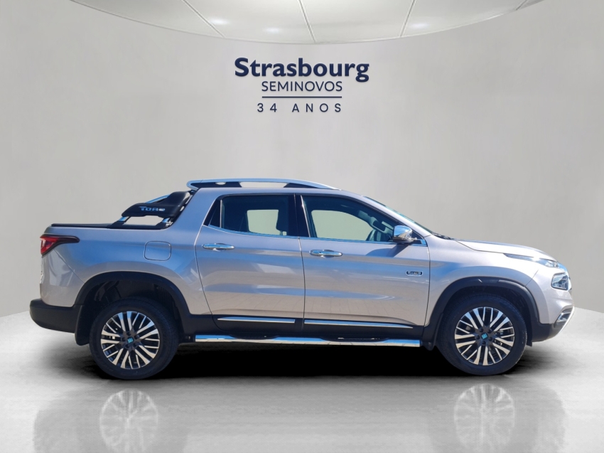 fiat toro 2.0 16v turbo diesel ranch 4wd at9 1.9 4p automatico 2025