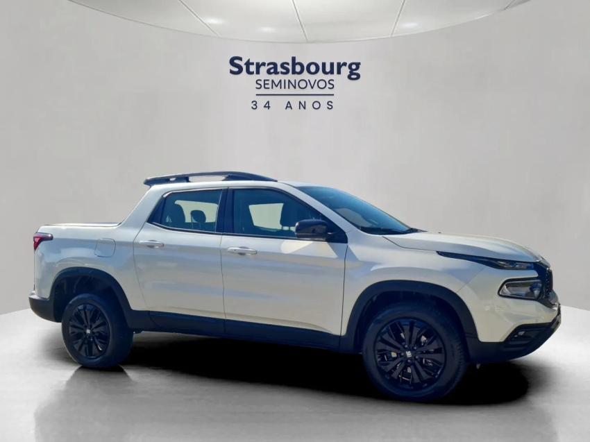 fiat toro 1.3 turbo 270 flex volcano at6 4p automatico 2025