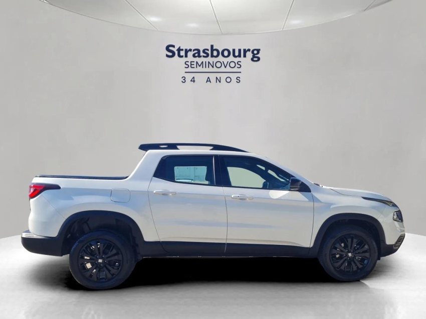 fiat toro 1.3 turbo 270 flex volcano at6 4p automatico 2025