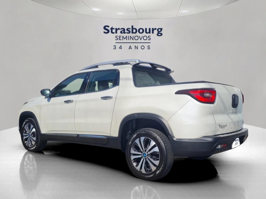 fiat toro 2.0 16v turbo diesel volcano 4wd at9 1.9 4p automatico 2025